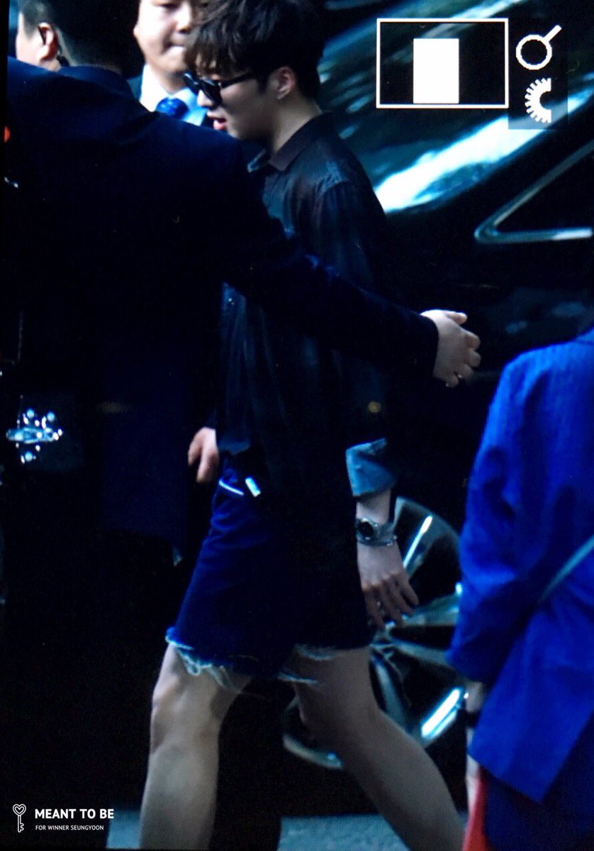 160521 연세대 축제 퇴근길 
#강승윤 #위너 #winner #seungyoon

반바지다 😆