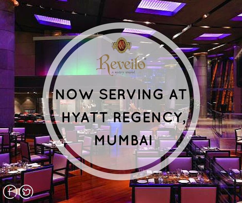 ReveiloWines's tweet photo. Your #Saturday night classy evening is all set! Enjoy a bottle of #Reveilo at @HyattRegencyMum
#wine #reveilo https://t.co/EnKkd1Pyol