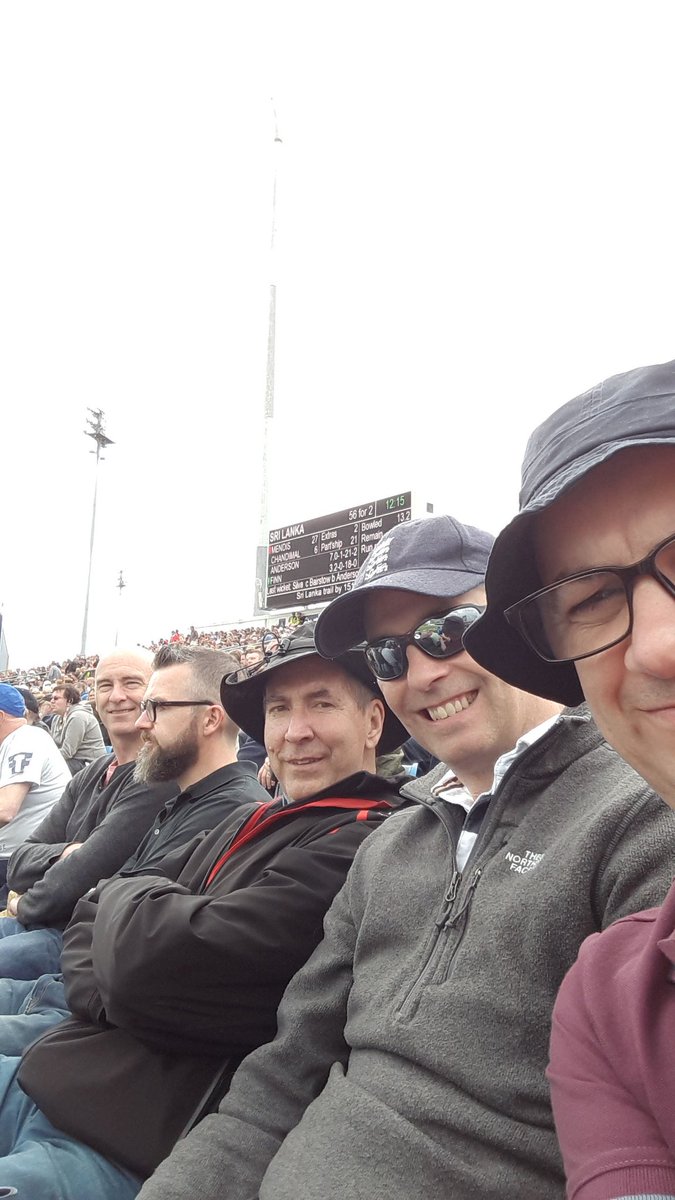 WAUGHMM's tweet image. Edwards! #InvestecTest