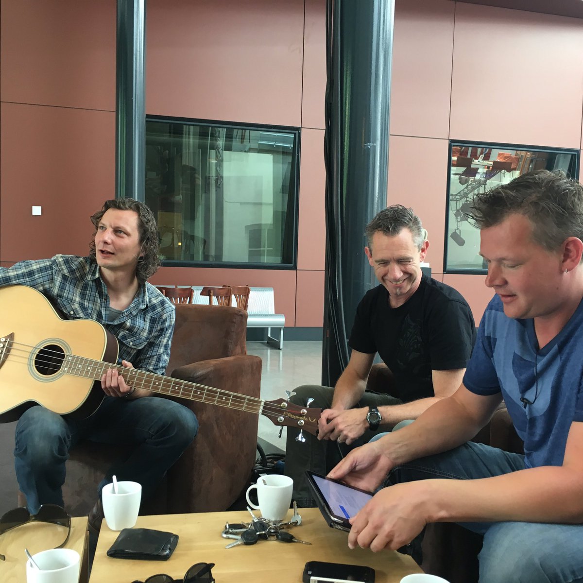 BORK_UNDERWEG's tweet photo. Opname promo @RTVDrenthe @DrentsDlf #dlf16 https://t.co/AtyV8yxUsB