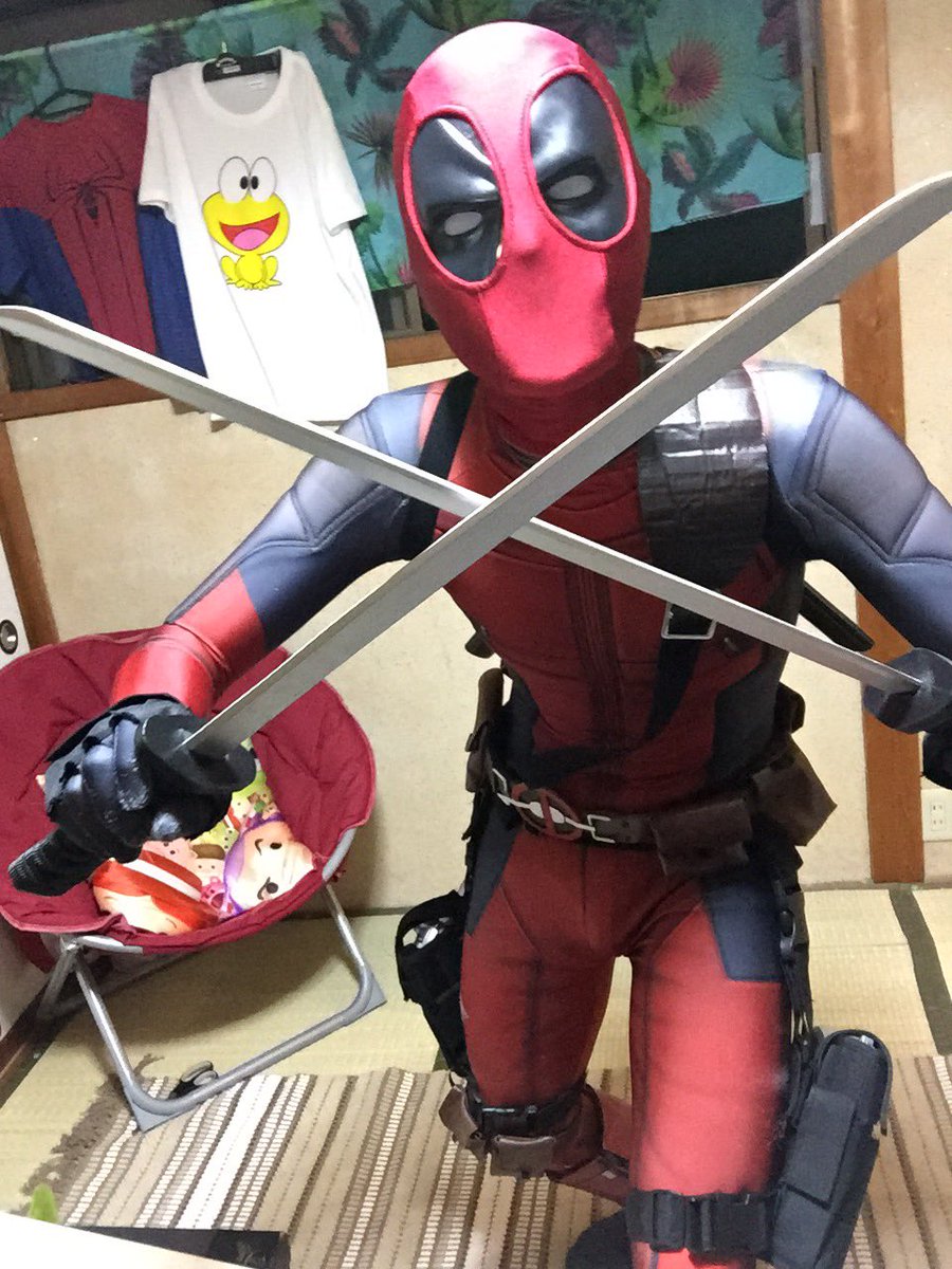 Ikkun Ar Twitter デッドプールのコスプレの写真はいつも載せてるんだけど 刀を使った撮影は初めてかも O デッドプール Deadpool