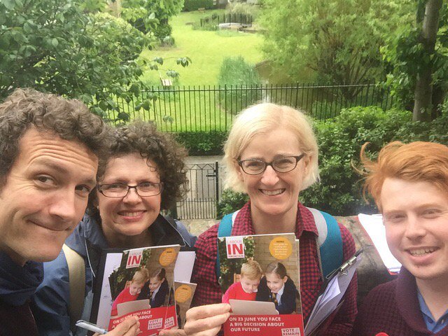 ferndalelabour's tweet image. Out campaigning on the Stockwell Park Estate for #Remain #labourdoorstep @VauxhallLabour @SallyPrentice