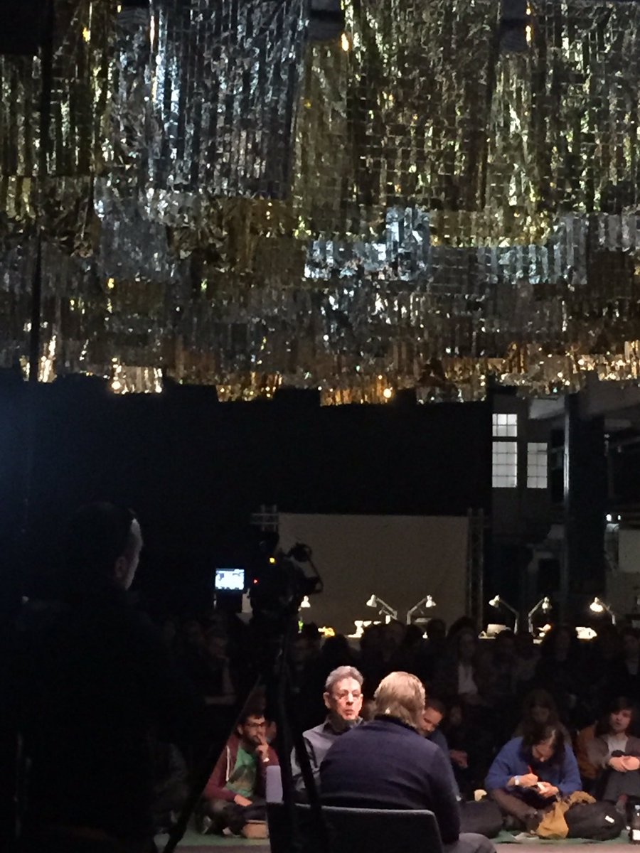 KHaffgaard's tweet photo. Artist talk med Philip Glass #ClickFestival om musik og film. Nu spiller han, alle de små hår på armene rejser sig https://t.co/exme3TBbyz