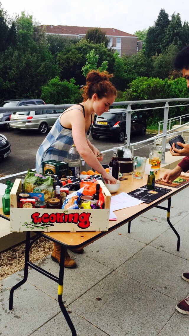TakeThouThat's tweet photo. A photo from our Fun(d)fair yesterday. Raised a whopping £369! #ruffguide #assemblyfringe #edfringe https://t.co/Vxey1kgcRO