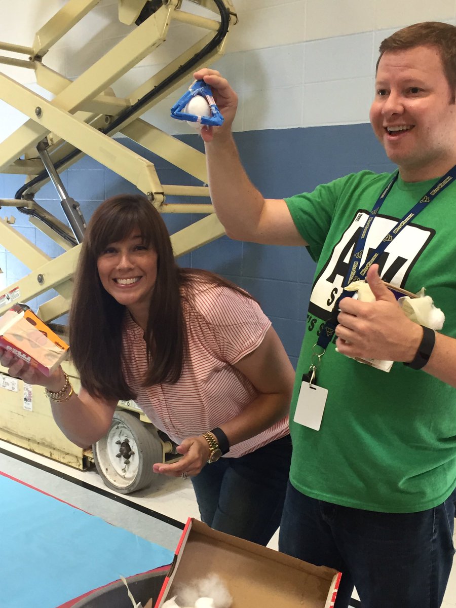 Dr_Teach's tweet photo. @GarrettSchool #STEAM Day involves an egg drop! Will the egg survive? @HazelwoodSD https://t.co/5f1aecmh67