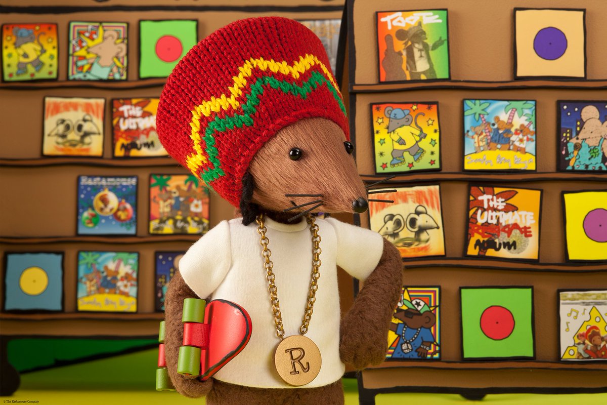 Zoomer_irie's tweet photo. Mi tink mi best friend @Rastamouse_irie would be crucial as da #NextBond! https://t.co/QbOBTplLm1