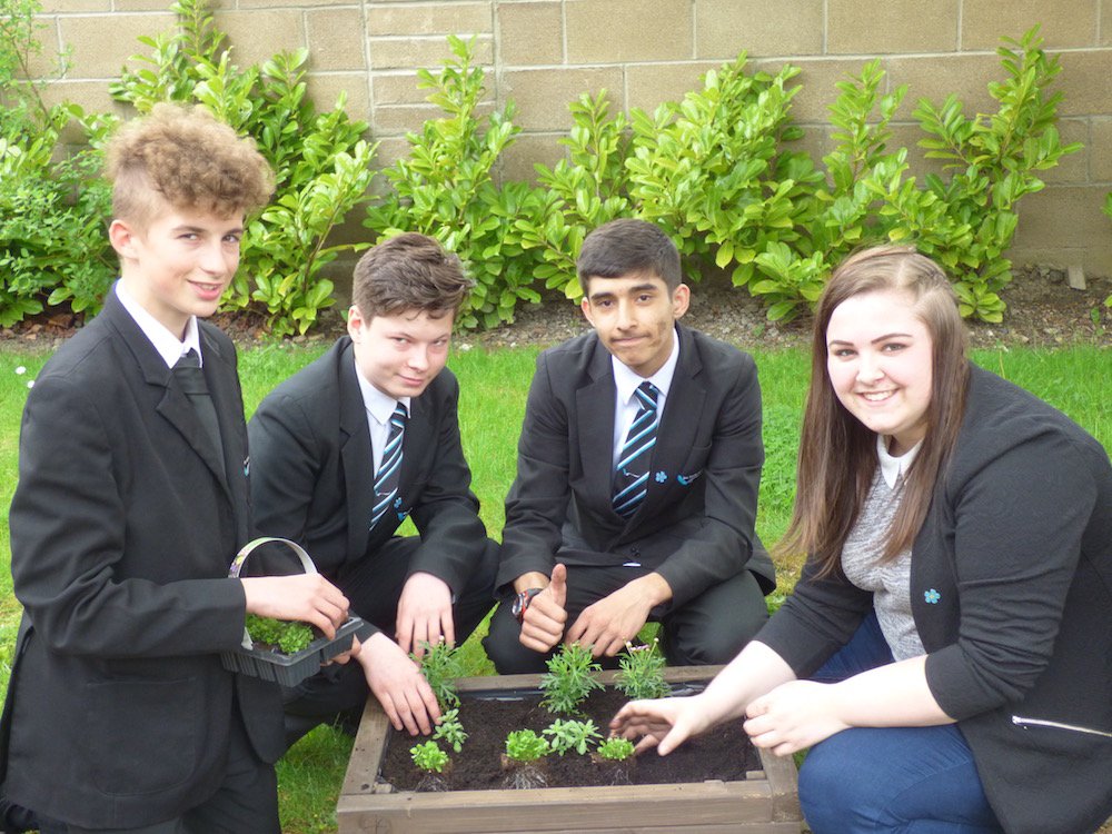 Construction students from <a href="/T_S_L_A/">TESLA SALES REP (UTAH)</a> delivered hand made planters to South Leeds Independence Centre in #Beeston