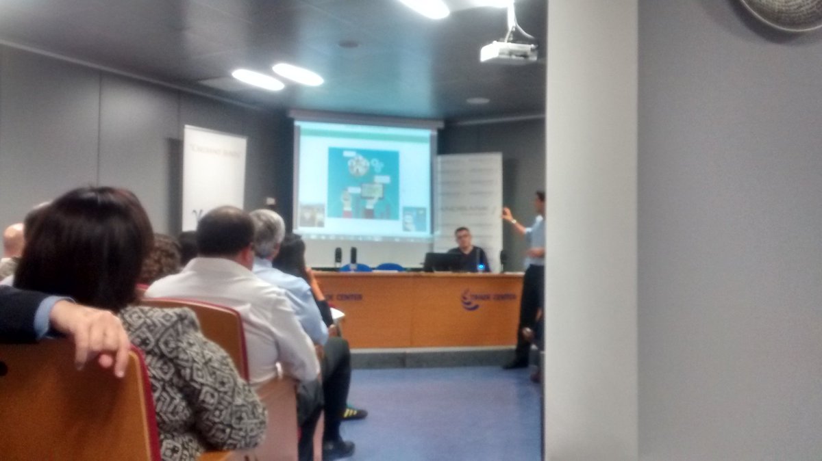 TandemSocial's tweet photo. #apparka vol revolucionar el món del parking intel.ligent @yuzzsantcugat #networking https://t.co/ekx1hy6vxO