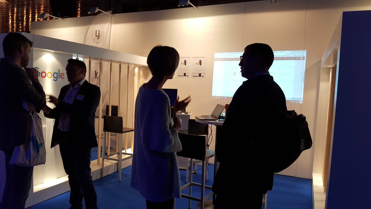TeamleaderES's tweet photo. Nuestros partner de #tecnología en #worksmarterTL @TeamleaderBE https://t.co/6Xit2ROF6u