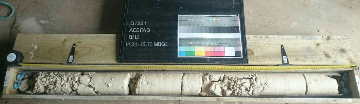 DunelmGeotech's tweet photo. We can get 100% core recovery in chalk too! #geawards @geawards #GeoboreS https://t.co/BRZTINkIsV
