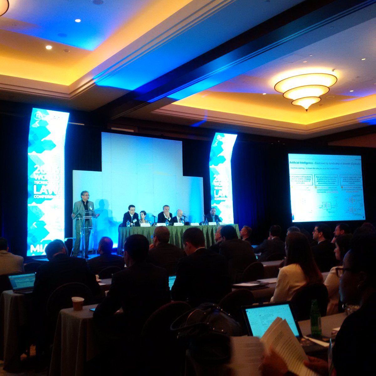 Michael Woller at  #ITechLaw in #Miami: first session on #ArtificialIntelligence #dataprivacy in #carsharing etc.