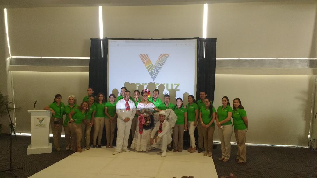 DeltaOliva's tweet photo. #caravanaturistica @VeracruzTurismo #todossomosveracruz #purosabor #jarana #cultura #equipoTABpresente!! https://t.co/Uf84Qs89be