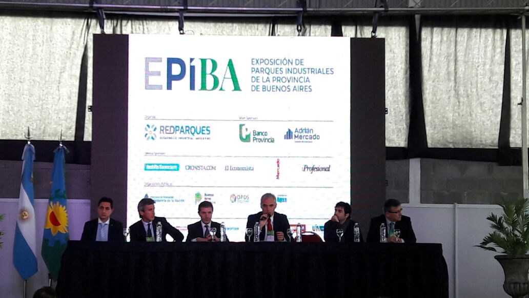 InfoRedParques's tweet photo. Conferencia "Financiamiento Productivo, panel 2", con Juan Lasala y Marcelo Faramiñán. #EPIBA2016 https://t.co/yk93GeDHhX