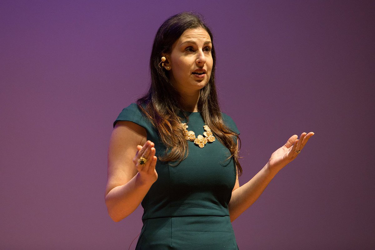 FameLabUSA's tweet photo. Congrats to Ilissa Ocko @ilissaocko - the National Champion of FameLab USA Season 3! https://t.co/nd6qsGvriH