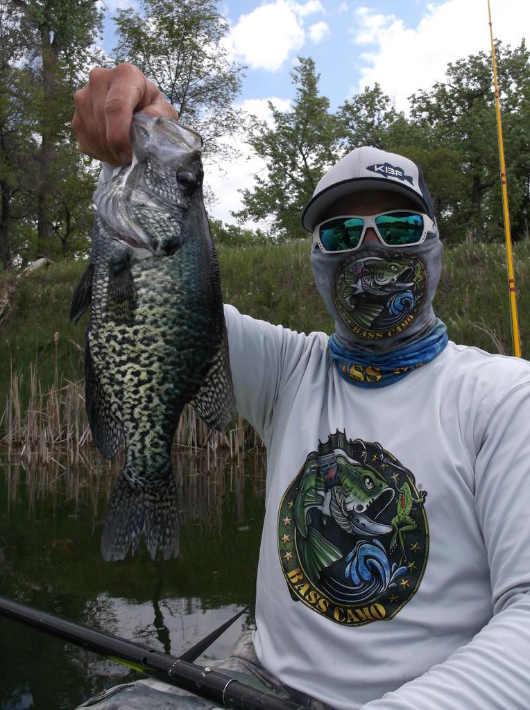 Yak4lifeJenMues's tweet photo. #BeastMode #Slabzilla @Kayak_Dizz with a 14.25" crappie! #BassCamo #Kayakapalooza #Costa #BassCamo #SkinSmart https://t.co/OmcPp4tl00