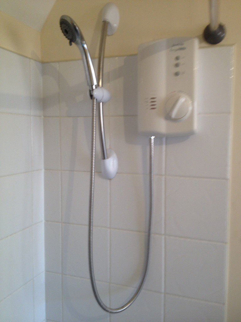 stiffengineerin's tweet photo. Old faulty shower https://t.co/bJgkTX0owz