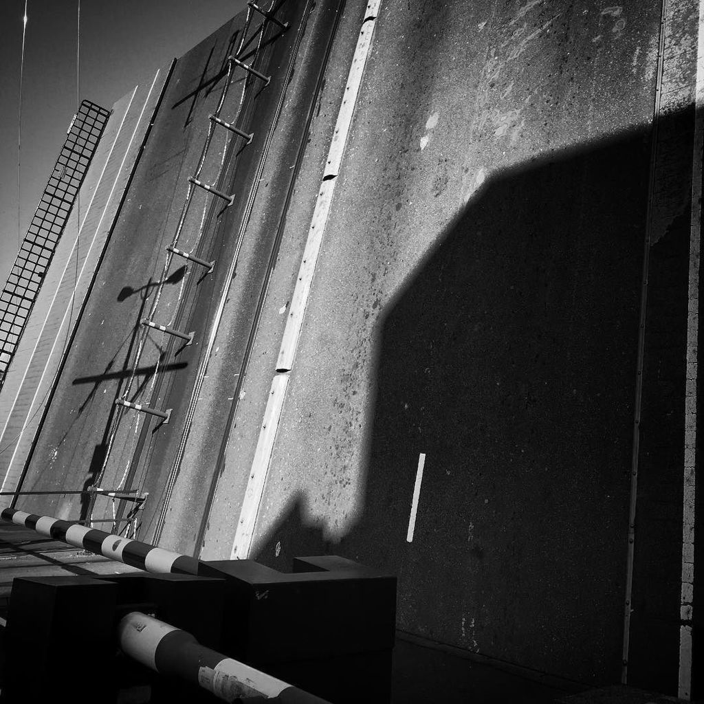 #bridge #movablebridge #amsterdamlife #amsterdamcity #canal ift.tt/1YEP2wK