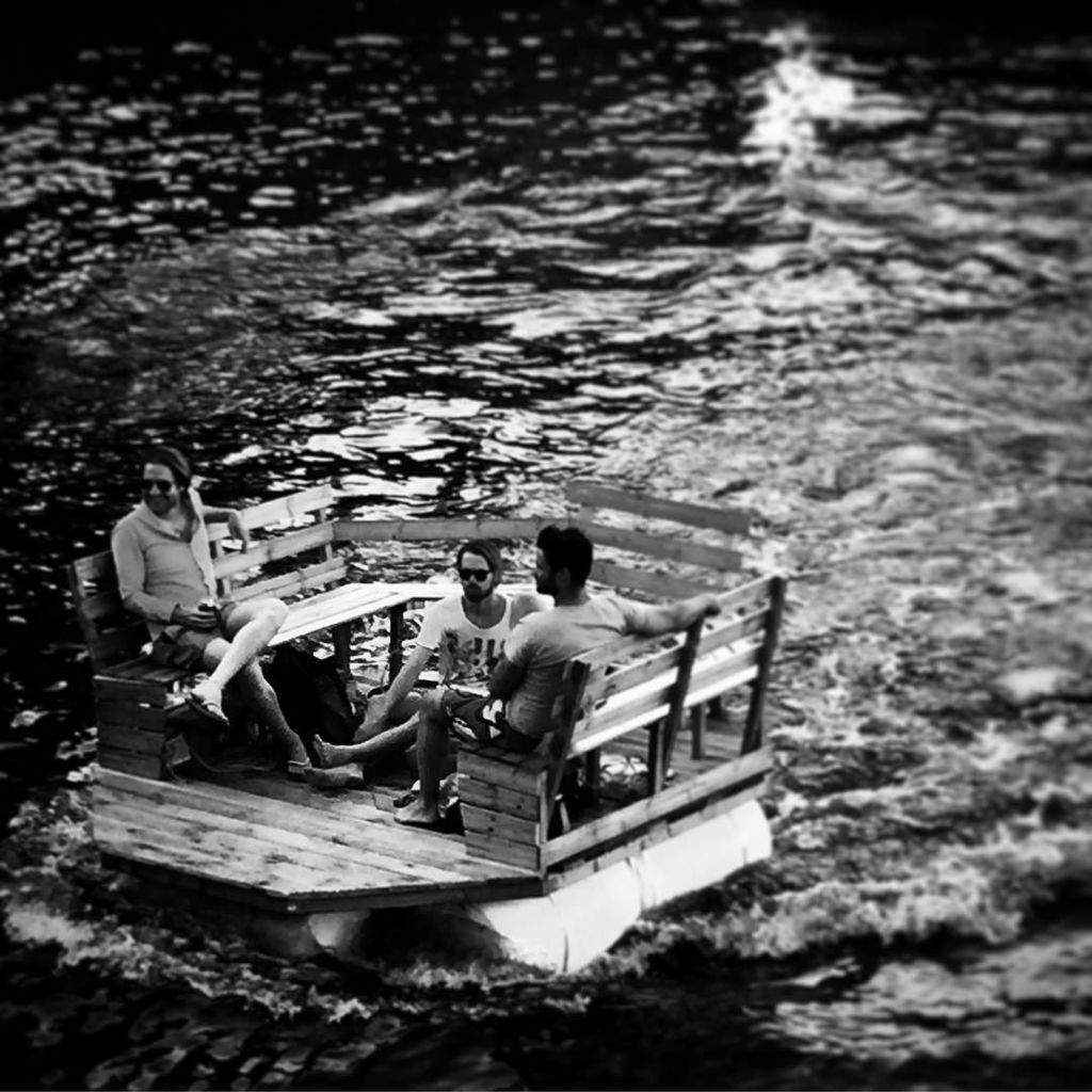 #unidentifiedfloatingobject #amsterdam #amsterdamlife #canals ift.tt/1TgUt6v