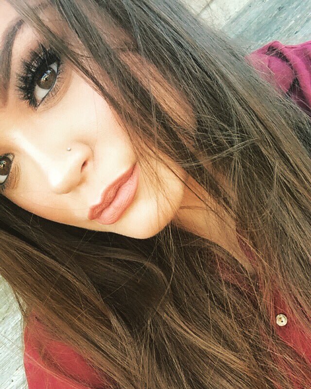 DoniyaElisha's tweet image. 👄