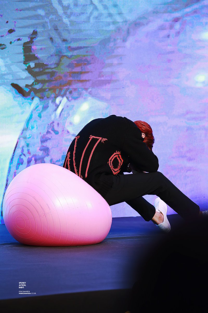 chanyeolit's tweet photo. 귀여운거+귀여운거=세젤귀😍😍😍😍😍😍😍😍😍😍😍😍😍😍😍😍😍😍😍 https://t.co/P4C7vLcvQ7