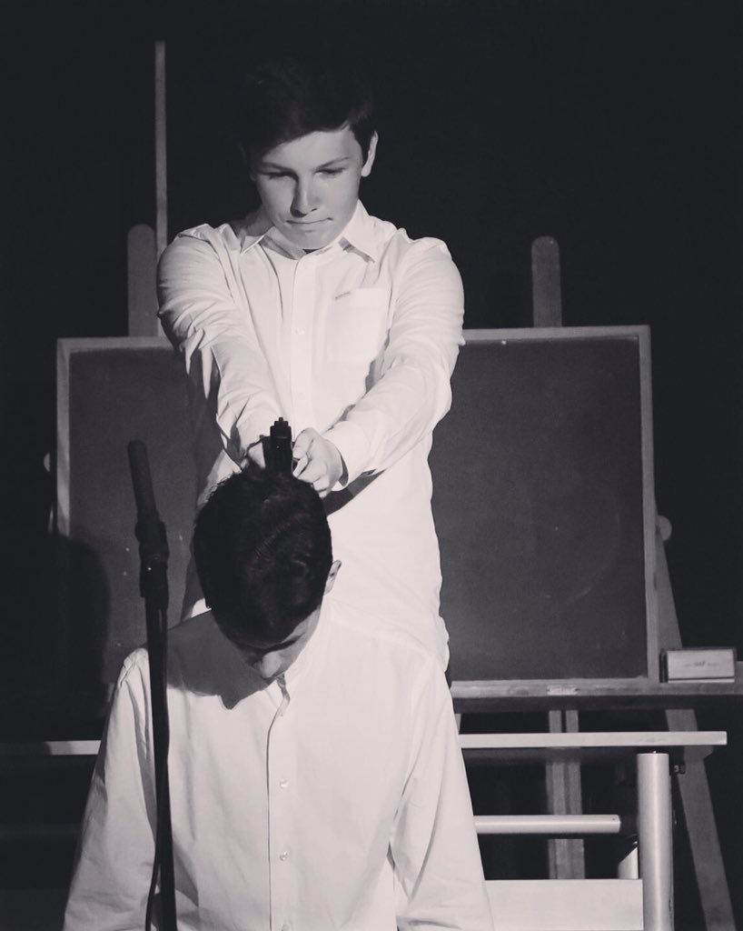 Impactante #LaOla 🌊🔝👏🏻 #TeclaSenior #Tecla #GrupoTecla #teatro #teatrojoven #Sevilla #Claret