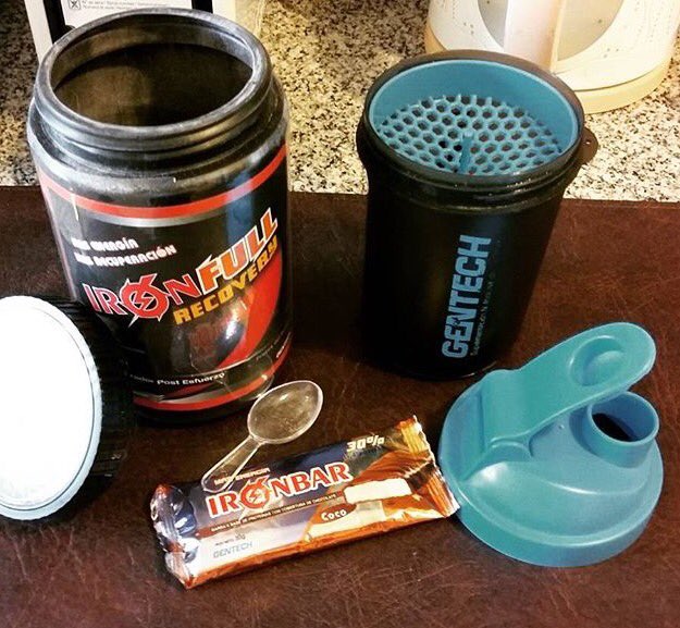 gentecharg's tweet photo. @Cecibertoncello 🏊🏼 
Preparando todo para el entreno!
#IronFullRecovery #IronBar #OneShakerGentech #AtletaGentech https://t.co/nc9WGxwv6c