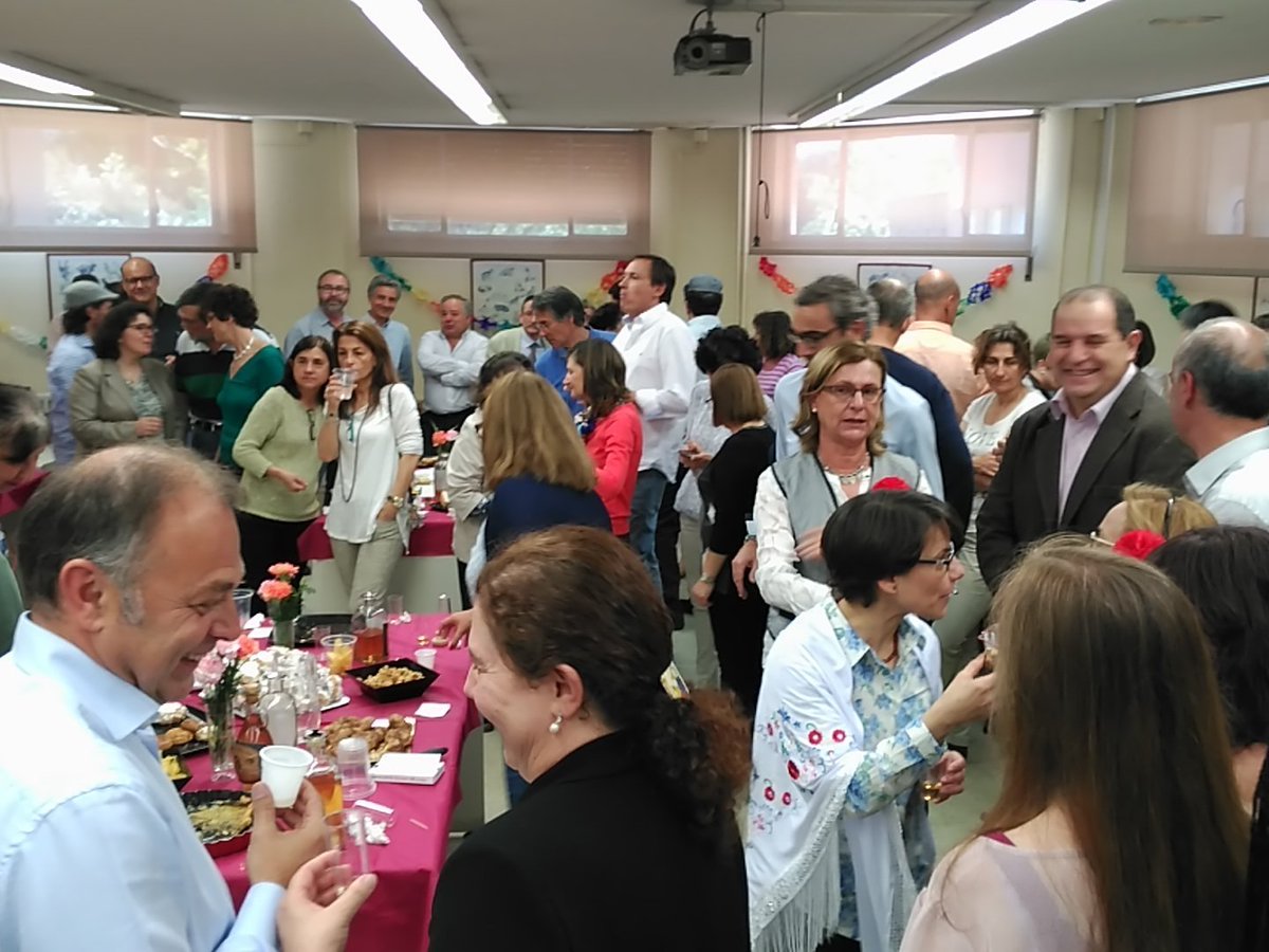 Celebrando #SanIsidro2016 en <a href="/BucVet/">Biblioteca Veterinaria UCM</a> ¡ya ha pasado un año! <a href="/VeterinariaUCM/">FVeterinariaUCM</a> <a href="/unicomplutense/">Complutense</a>