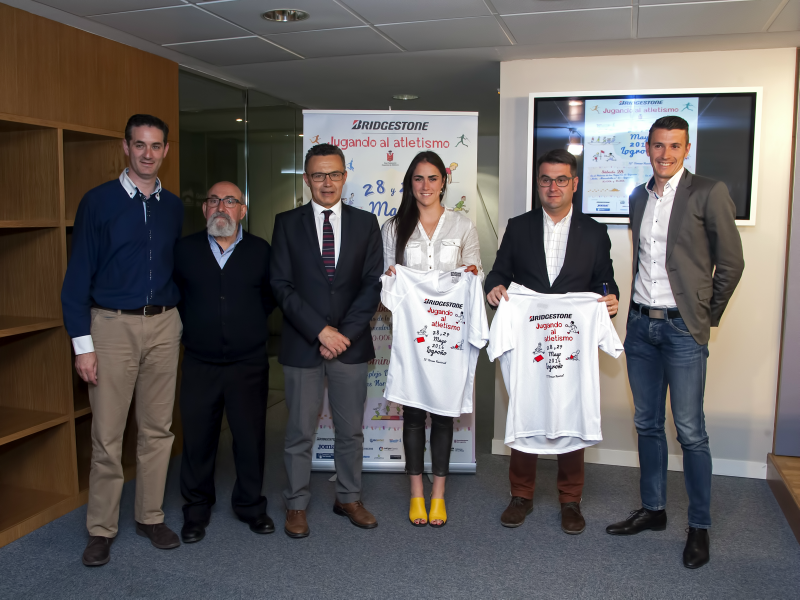 lariojaorg's tweet photo. XII Torneo Nacional Jugando al Atletismo: participarán 40 equipos, 28 y 29  mayo en #Logroño https://t.co/J3VOk7Nqs8 https://t.co/1Dw2yfDp1B