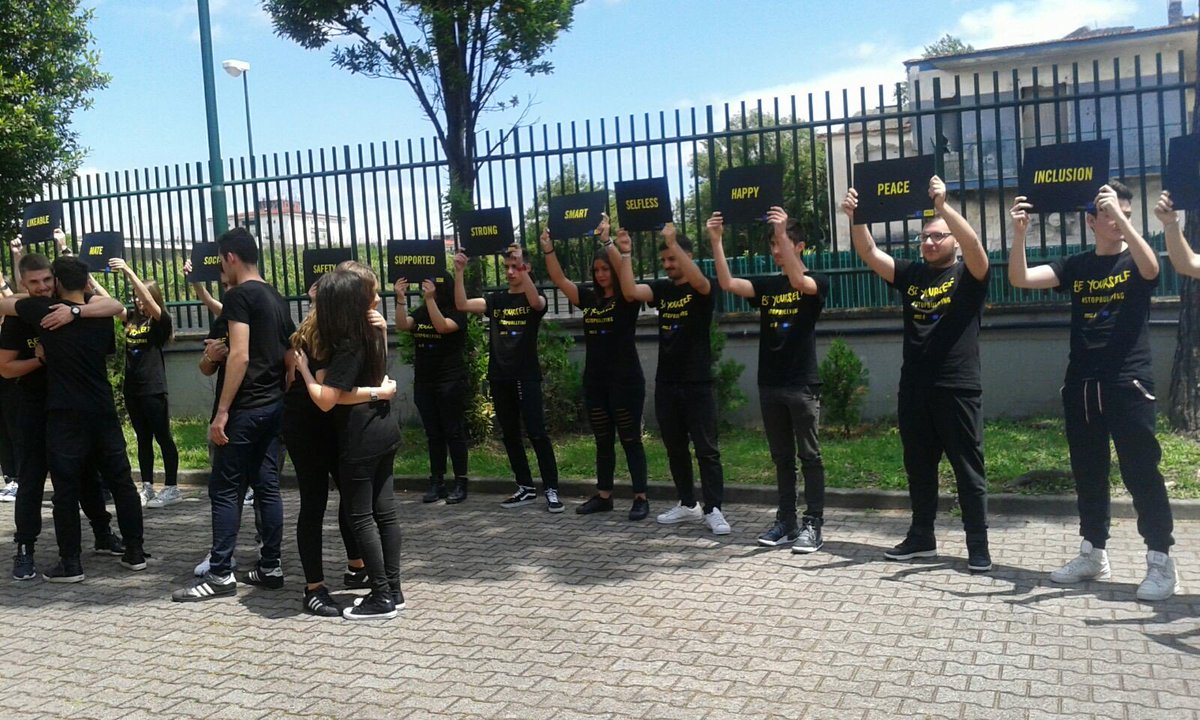 Amnesty Italia tweet media