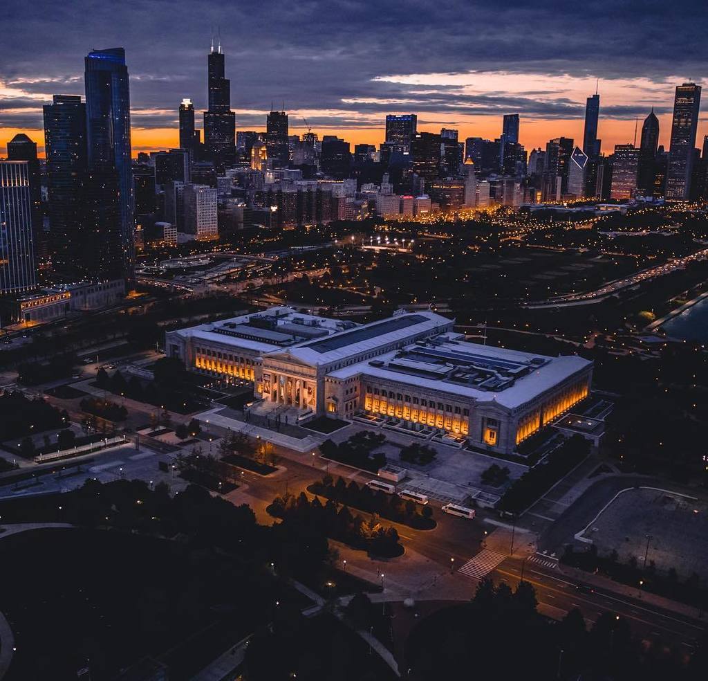 ChiPhotos's tweet photo. by e4rlyr1ser: From the museum.
.
.
.
#tonetality #hrhchicago #artofvisuals #enjoyillinois #mlmtr #killercaptures #… https://t.co/UtqBPkVP1Q