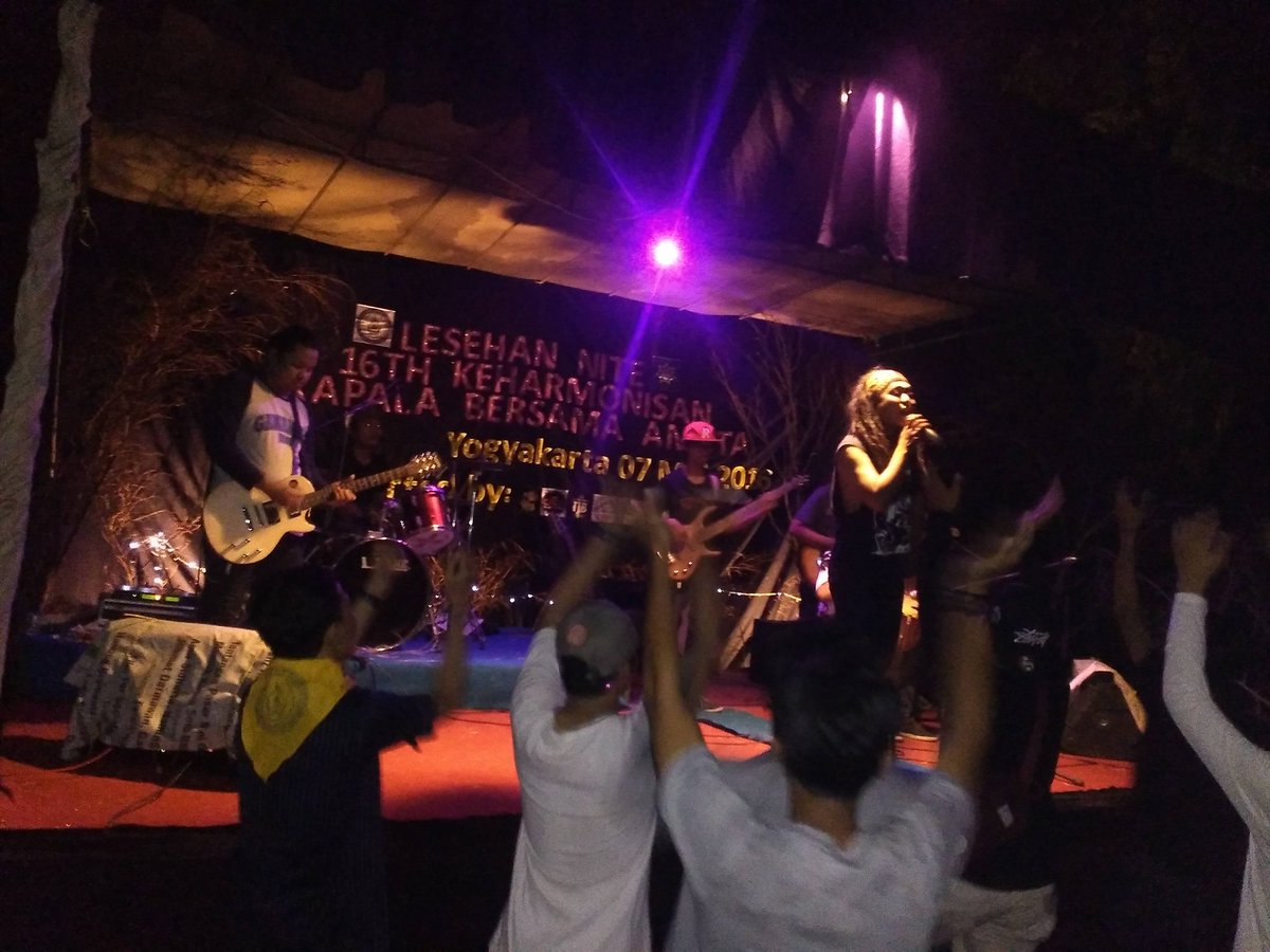 PERAHU KARET REGGAE (@perahukaret_yk) on Twitter photo 