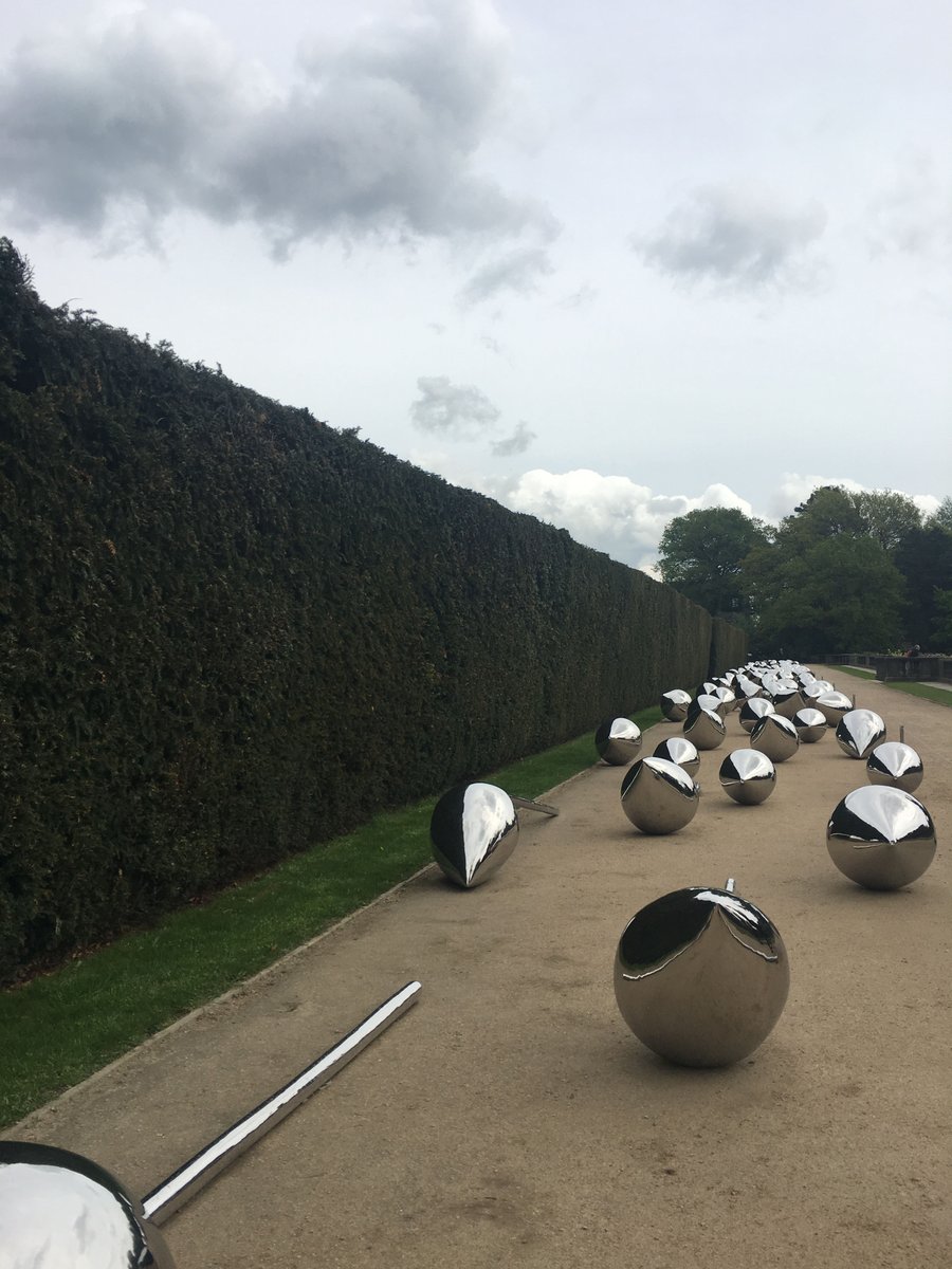 craftsmagazine's tweet photo. Day trip to @YSPsculpture #NotVital - these chased-steel sculptures were handmade in Beijing https://t.co/ZJKX5h1OVM https://t.co/mbW0RmkjaM