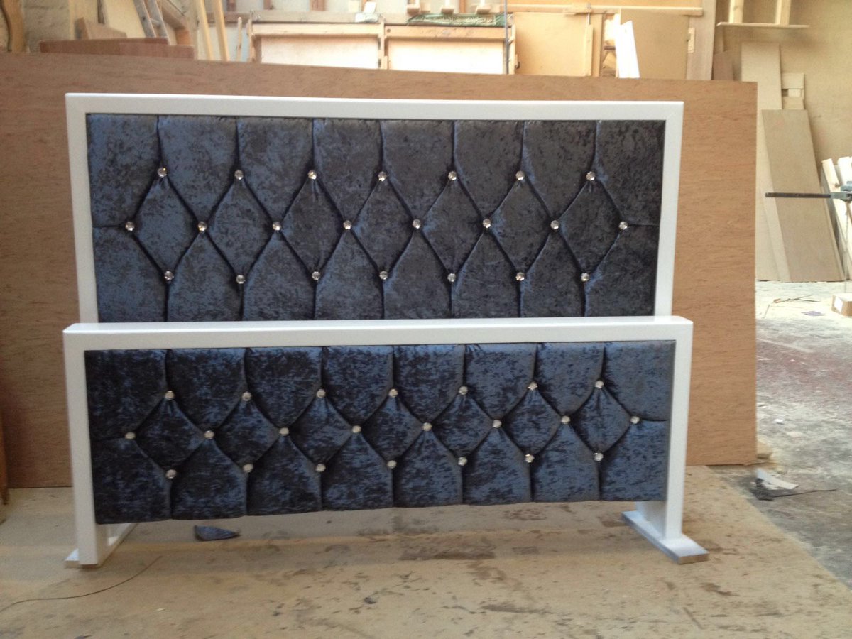 MphammadUthman's tweet image. BRAND NEW ROCOCO DOUBLE BED WITH DIAMONDS ONLY £225! Be the first to buy ♥♥♥