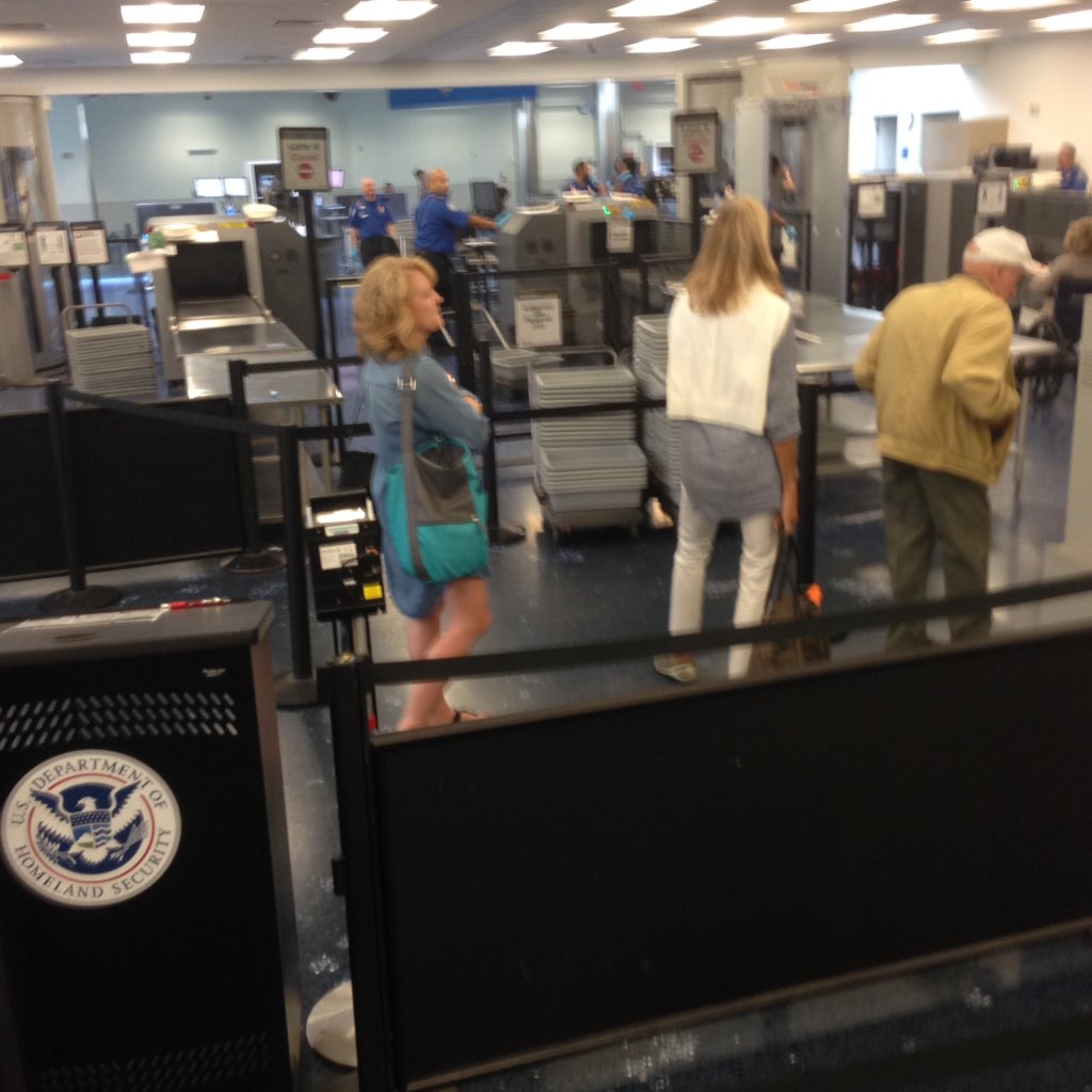 Damn #TSA what's with the long wait in #FtLauderdale #airport? #chicago
