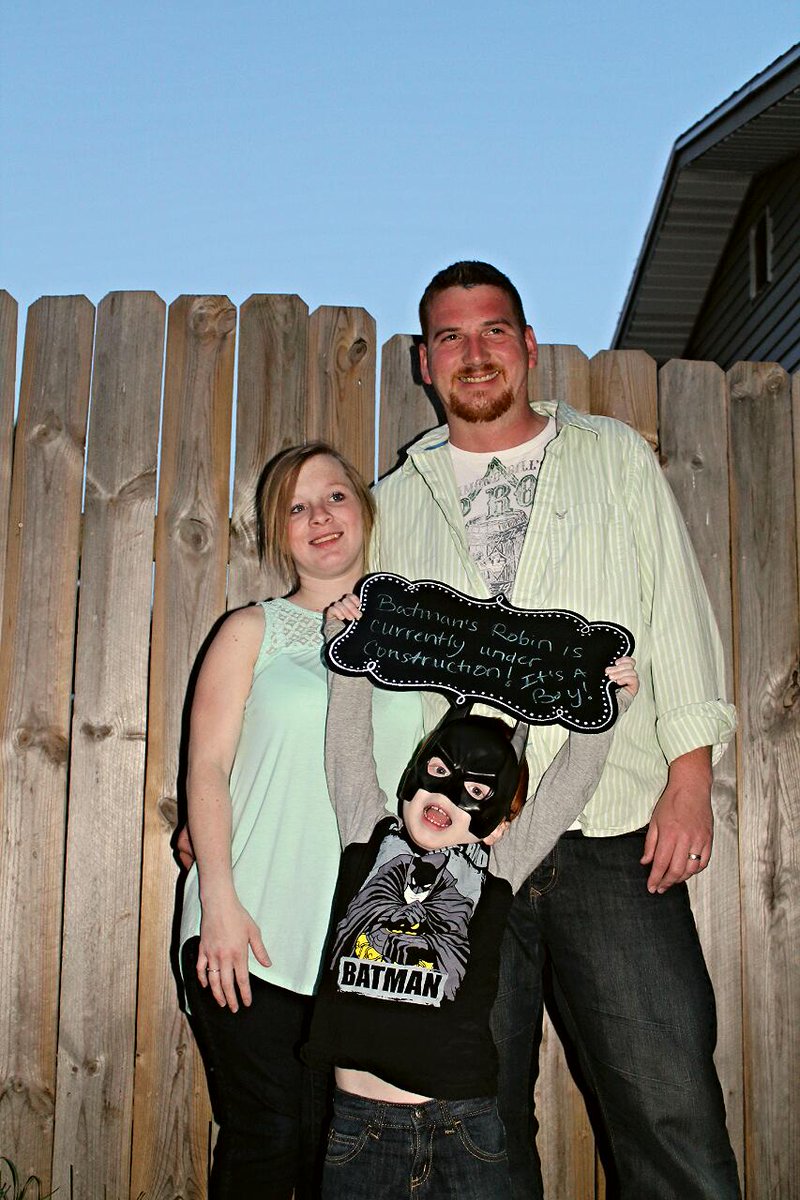 PhotogAmandaLee's tweet photo. Love gender reveals! #photography #genderreveal #boyorgirl #reveal #PBAL #cute #boys #love #family #growing https://t.co/2k1qB2QySP