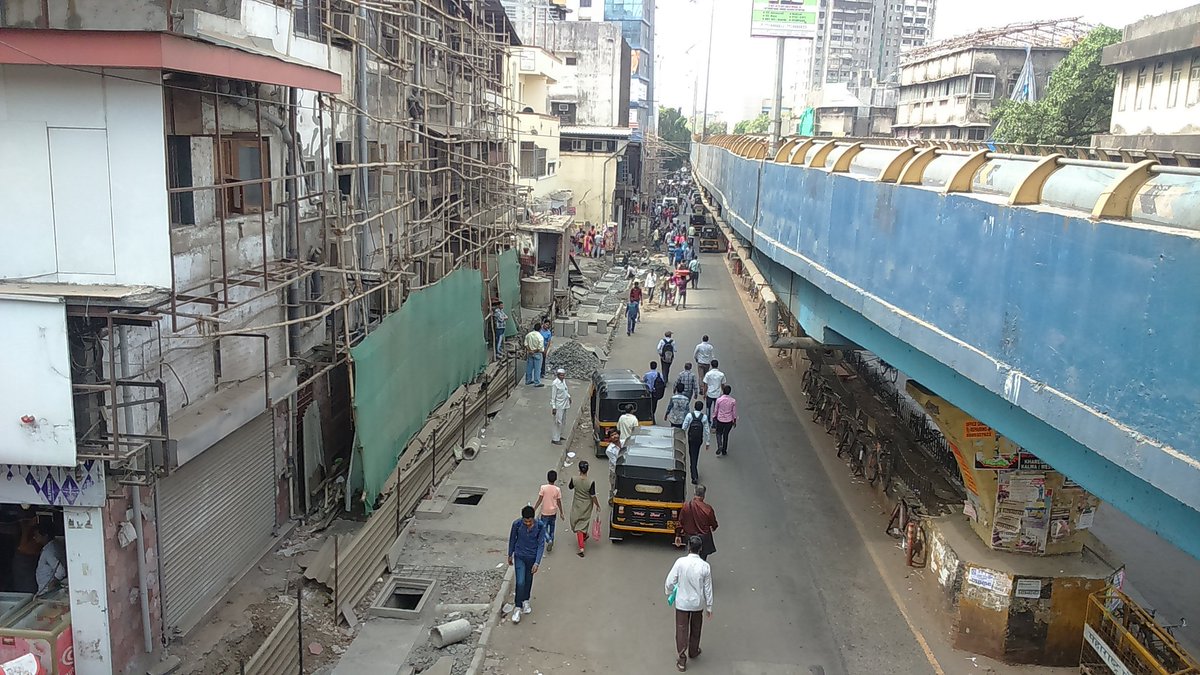 om_kadam_'s tweet photo. Great demolition work of illegal encroachment carried throught thane city Great job sir @SJaiswal_IAS @TMCsmartcity https://t.co/jeK2vGu1gi