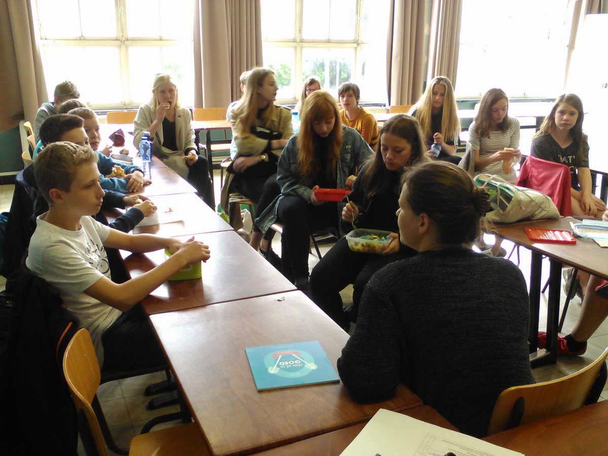 BAPitzemburg's tweet image. #HierZitJeGoed #leerlingenraad @BAPitzemburg @GO_onderwijs #Mechelen. Samen gaan we voor properder en beter sanitair