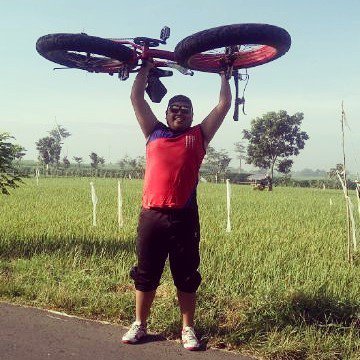 TuttoMTB's tweet photo. rakhmad_tri / Sumpah ini ringan.....
#goes #wimcyclefatman #goestowork #diet #dietsehatherbalife #shake #sepeda #di⦠https://t.co/FUQi2EVMuq