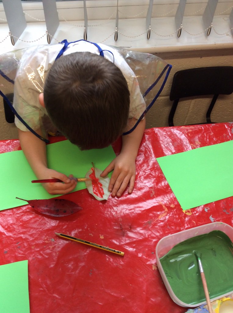 JMrsbd's tweet photo. @fazakprimary Printing using leaves as part of our science lesson on recognising different trees. Loved it! https://t.co/x5D5DqAfwz