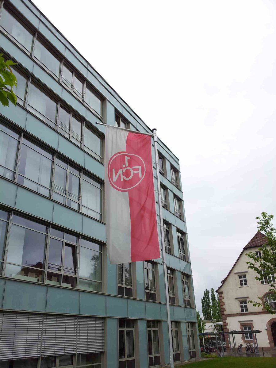 microrab's tweet photo. ..wenn auch der Wind sich dreht.. Viel Erfolg in Frankfurt! @KlinikumNbg @1_fc_nuernberg #Bockaufmehr #fceFCN https://t.co/ylRvTD0vS5