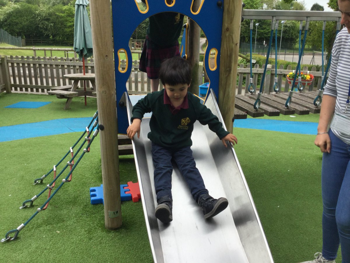 AbbotsholmeSch's tweet photo. Pre Prep pupils have having a day in Reception #NewSchool #Reception2016 https://t.co/gz2LFQL8Df