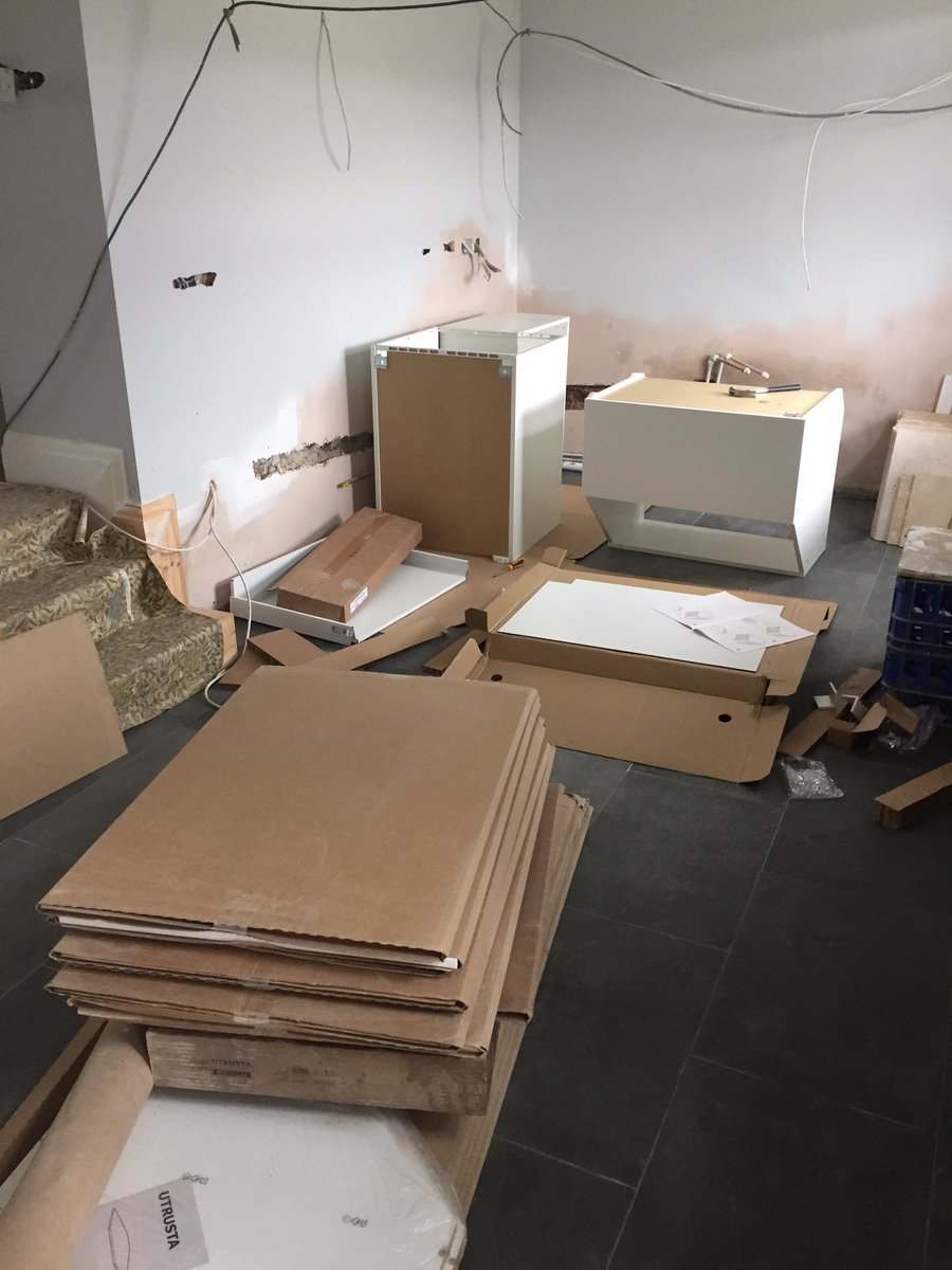 PembrokeshireC's tweet photo. I do like putting a kitchen together! Excited now, another cottage ready soon. #TBO_Pembs #RTPembs #visitwales https://t.co/bkB10mr9bR