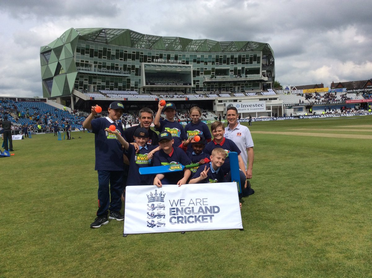On the pitch at lunch @AngrambankPE <a href="/ArchesSSP/">The Arches SSP</a>