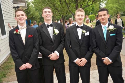 Tommykretzler's tweet photo. Happy bday to my man @Joeyhaaaaas #thewrapper https://t.co/SaImkzlPiG