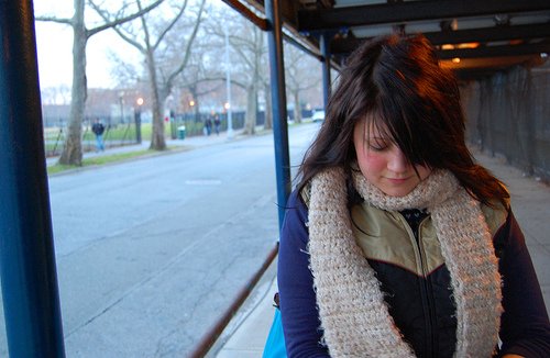 settingsutra's tweet image. While complimenting, B specific about what you like in her like her eyes or hairs she will feel good. #FlirtingTips