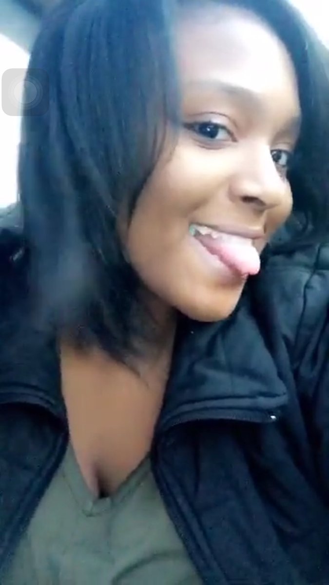 ShutUpSharina_'s tweet photo. Good video screenshot 😍😂 https://t.co/QSWzf5CuZC