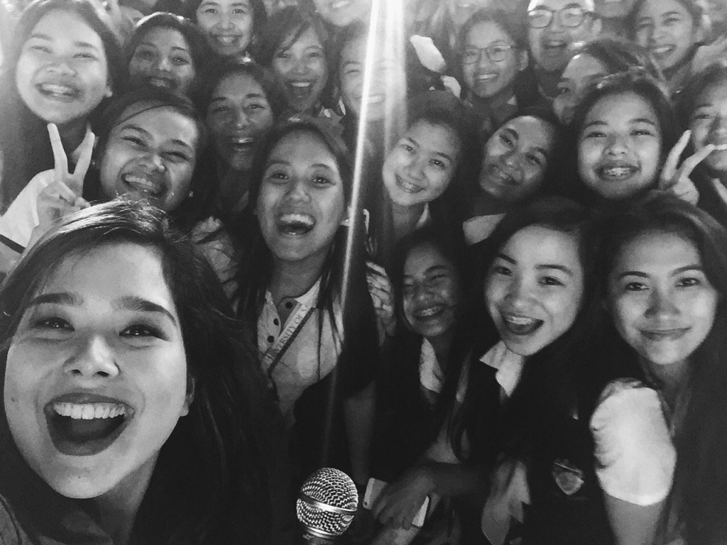 saabmagalona's tweet photo. Thanks for being an awesome crowd, UST CTHM 💕 https://t.co/dIgzTRRE4w
