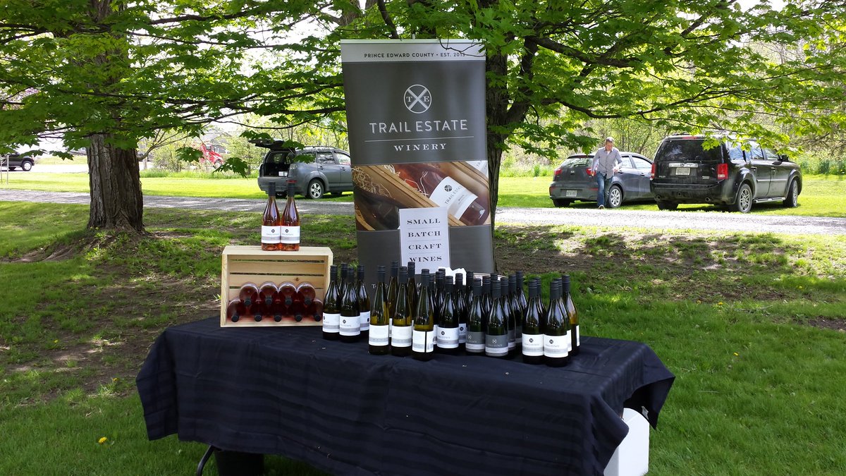 KacabaVineyards's tweet photo. @EmbraceOnt has begun! @YGKBayviewFarm #YGK #KingstonON #FarmersMarket @VisitKingston1 @cityofkingston https://t.co/Ejdy9qxcl8