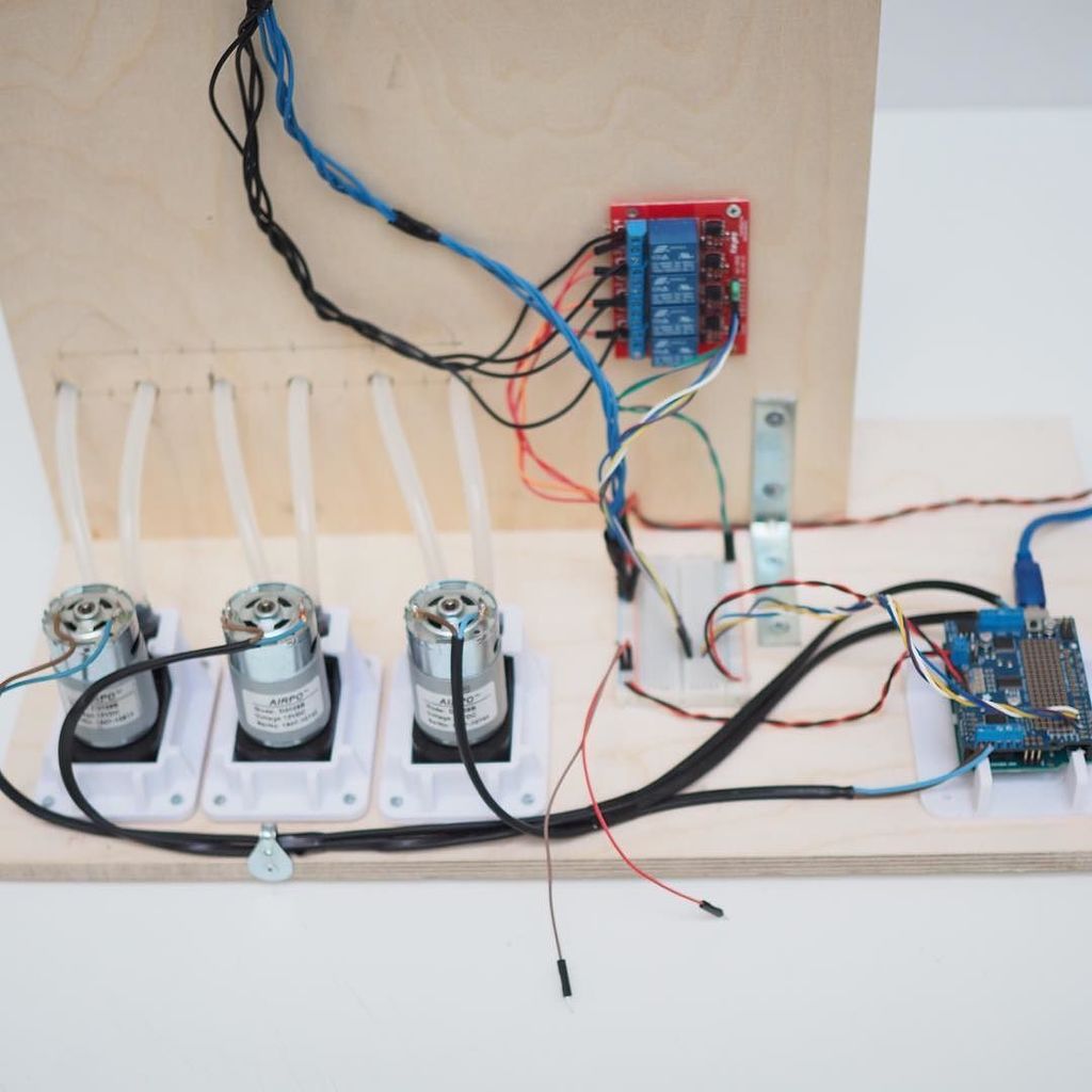 caudalfinIoT's tweet photo. #play #machine #arduino #robotics #elastic #interfaces #design #engineering #art #project #industrialdesign #protot… https://t.co/bmLKNTB0Dk