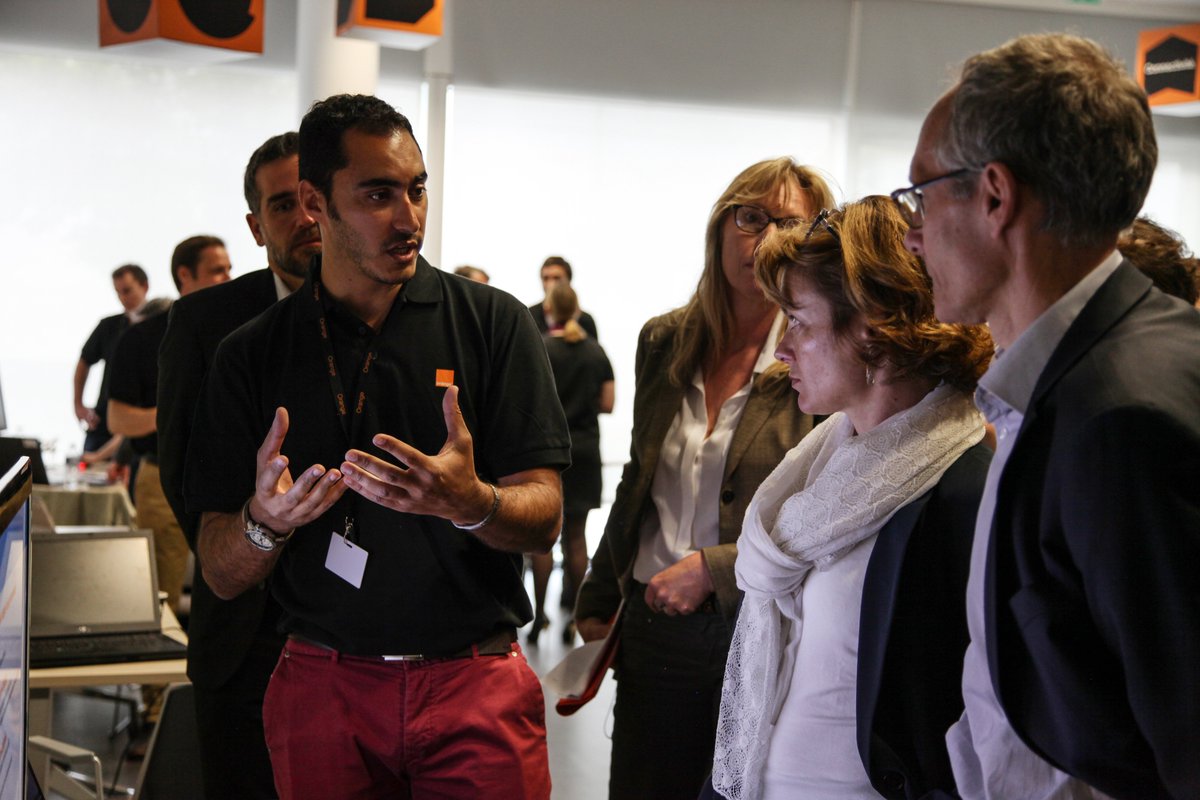 Th_Bonhomme's tweet photo. Un grand moment à Inno'Entreprises 2016 avec les équipes d'innovation @orange  Bravo pour votre dynamisme ! https://t.co/grmvYVJLJ1